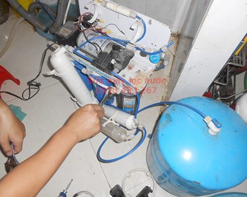 Sửa máy lọc nước Giáp Bát