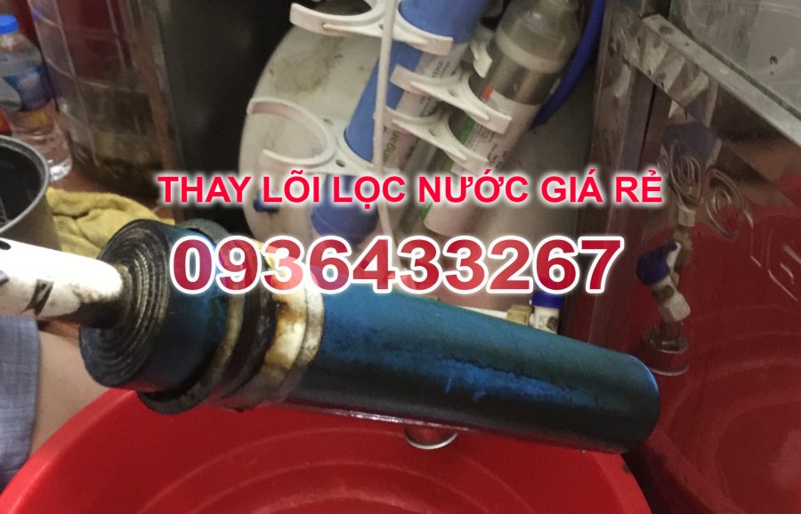 Thay lõi lọc nước