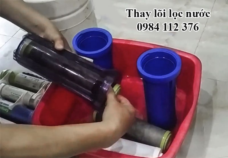 Cách thay các lõi lọc nước trong máy RO sao cho đúng